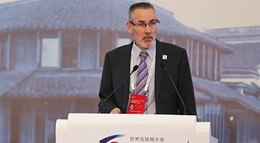 威廉·欧诺·艾尔辛格发表演讲