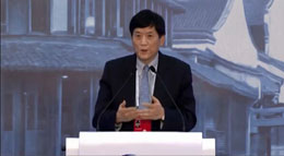 陈实发表演讲